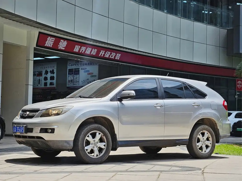 BYD S6