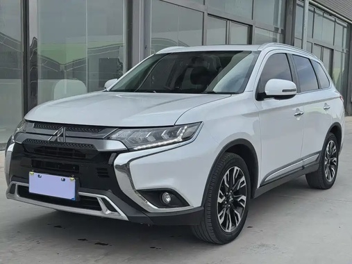 Mitsubishi Outlander 2020