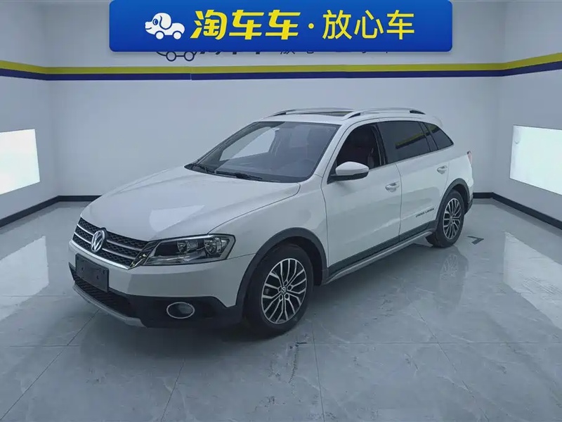 Volkswagen Cross Lavida