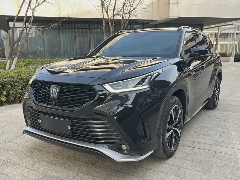 Toyota Crown Kluger