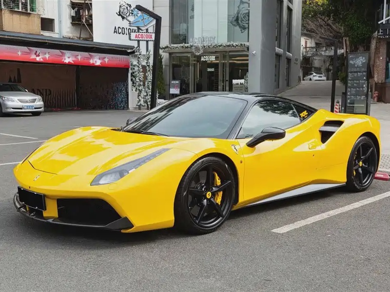 Ferrari 488