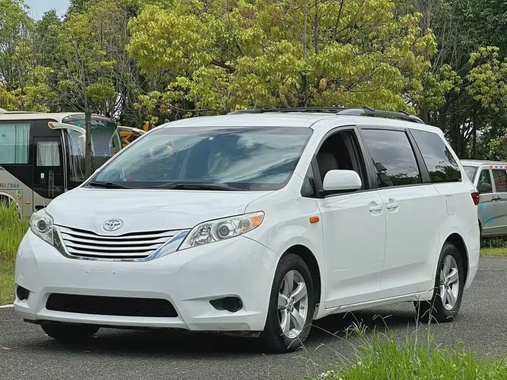 Toyota Sienna 2015