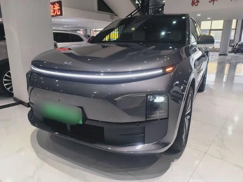 Li Auto L6