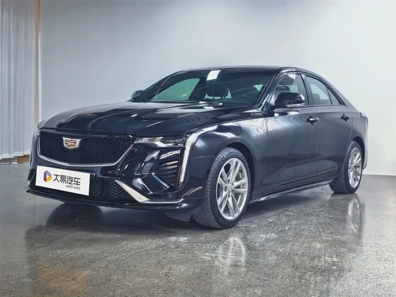 Cadillac CT4