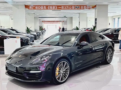 Porsche Panamera 2023