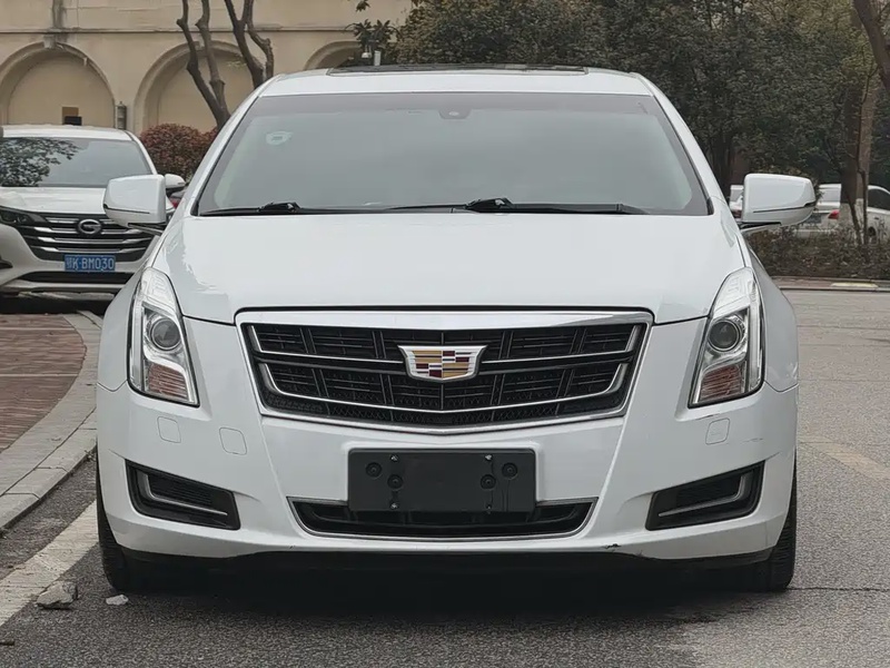 Cadillac XTS