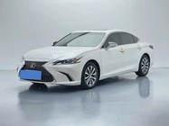 Lexus ES 2019