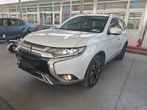 Mitsubishi Outlander 2020