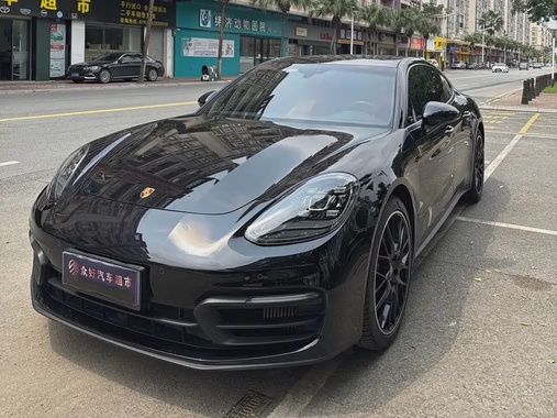 Porsche Panamera 2022