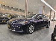 Lexus ES 2019