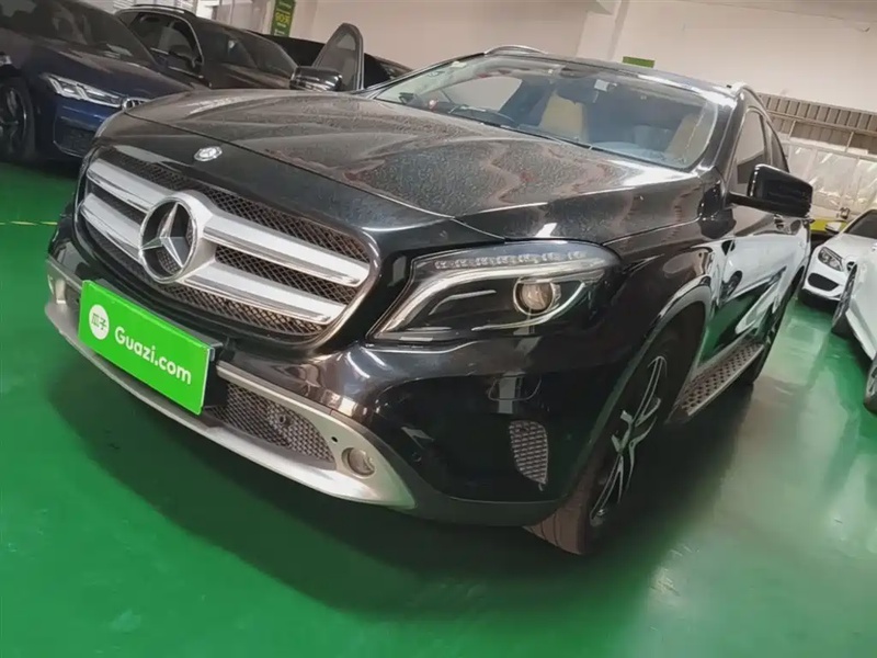 Mercedes-Benz GLA-Class