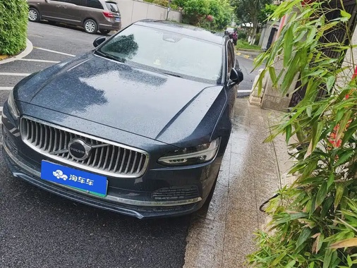 Volvo S90 2022