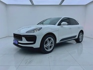 Porsche Macan 2025