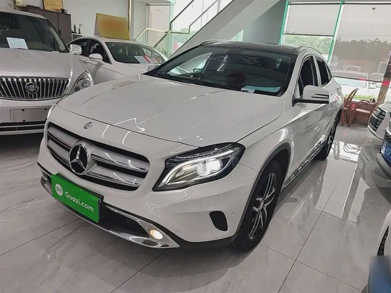 Mercedes-Benz GLA-Class