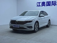 Volkswagen Sagitar 2021