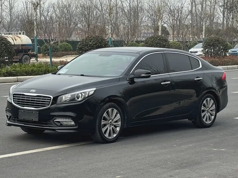 Kia K4