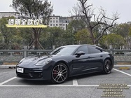 Porsche Panamera 2023