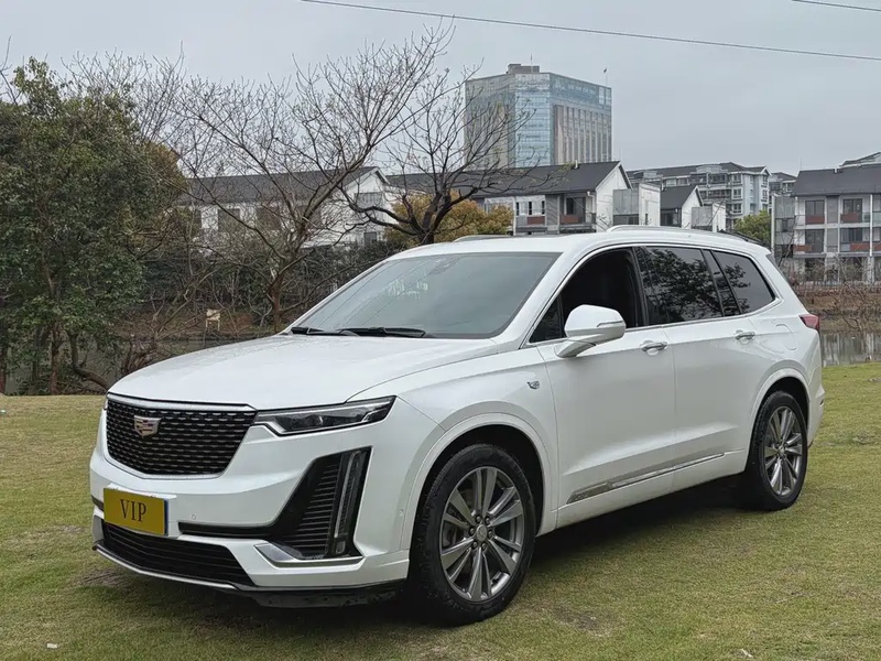 Cadillac XT6
