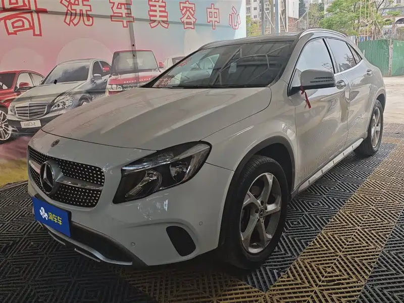 Mercedes-Benz GLA-Class