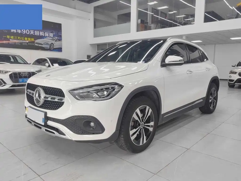 Mercedes-Benz GLA-Class
