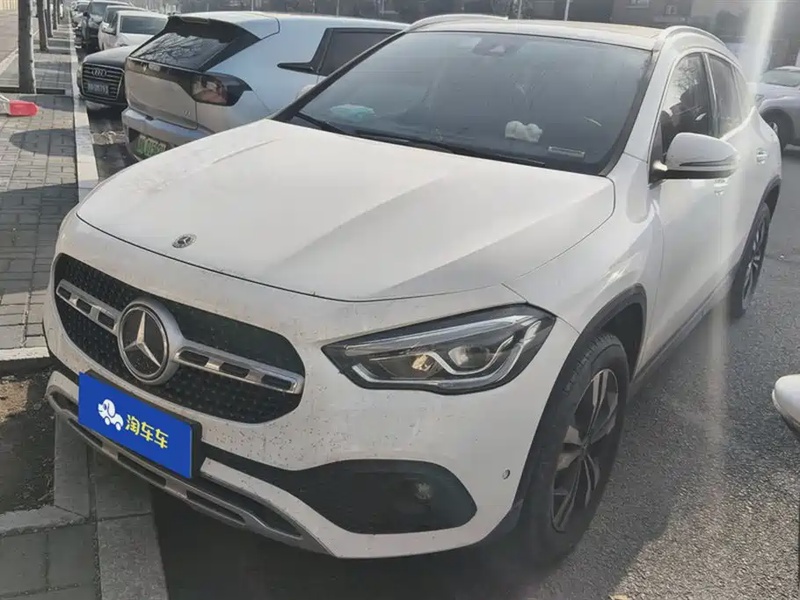 Mercedes-Benz GLA-Class