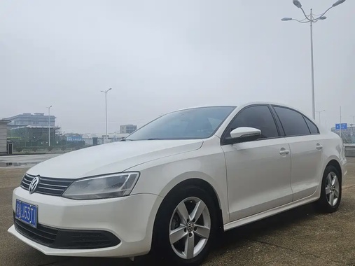 Volkswagen Sagitar 2013