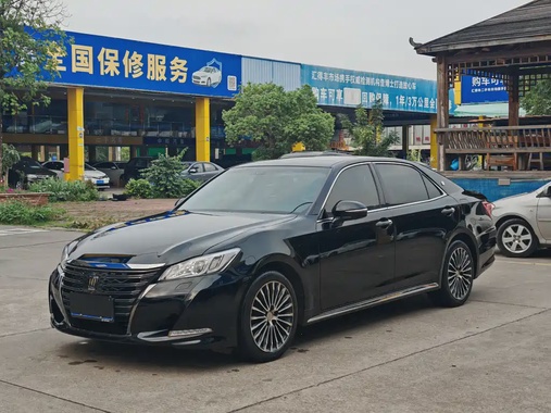 Toyota Crown 2018