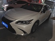 Lexus ES 2024