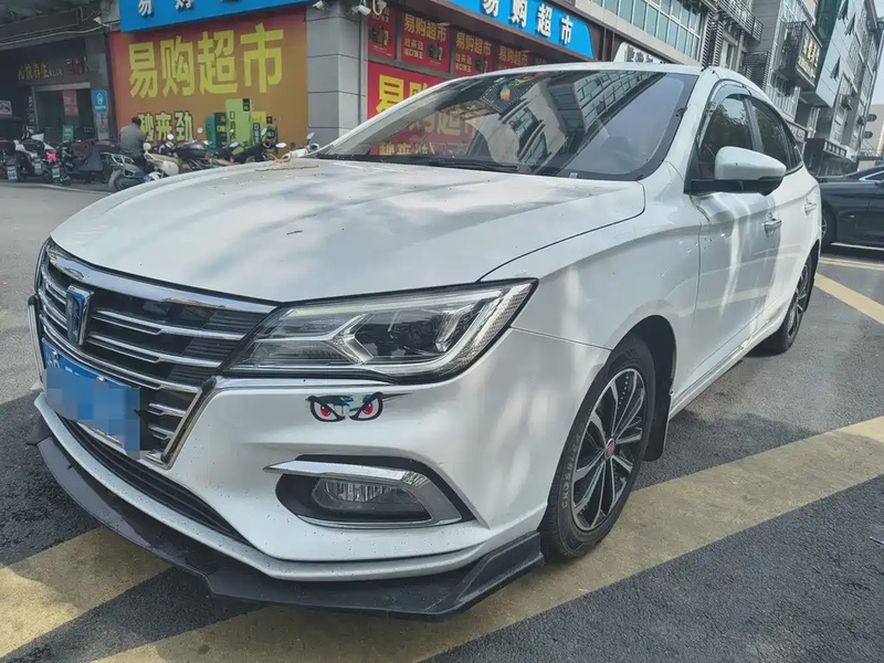 Roewe i5