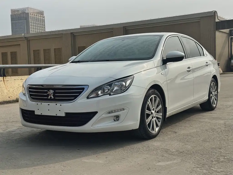 Peugeot 408