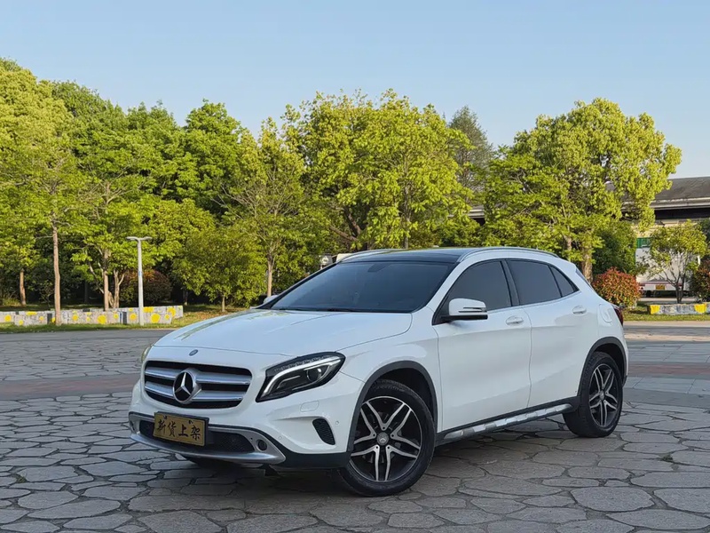 Mercedes-Benz GLA-Class