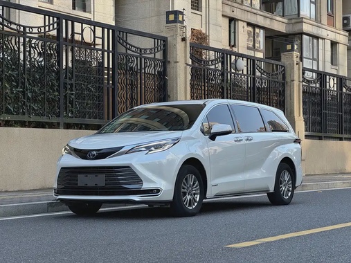 Toyota Sienna 2023
