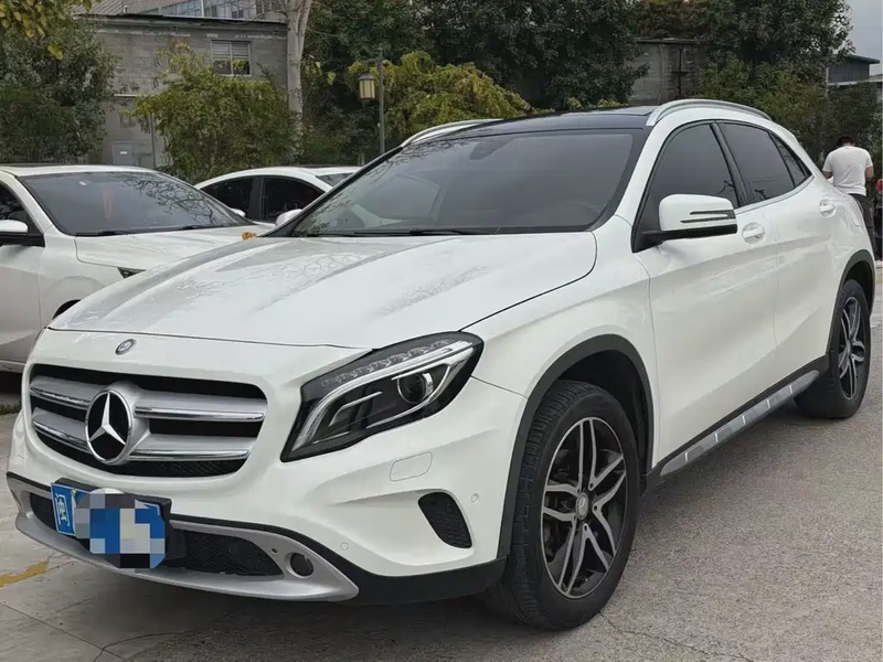 Mercedes-Benz GLA-Class