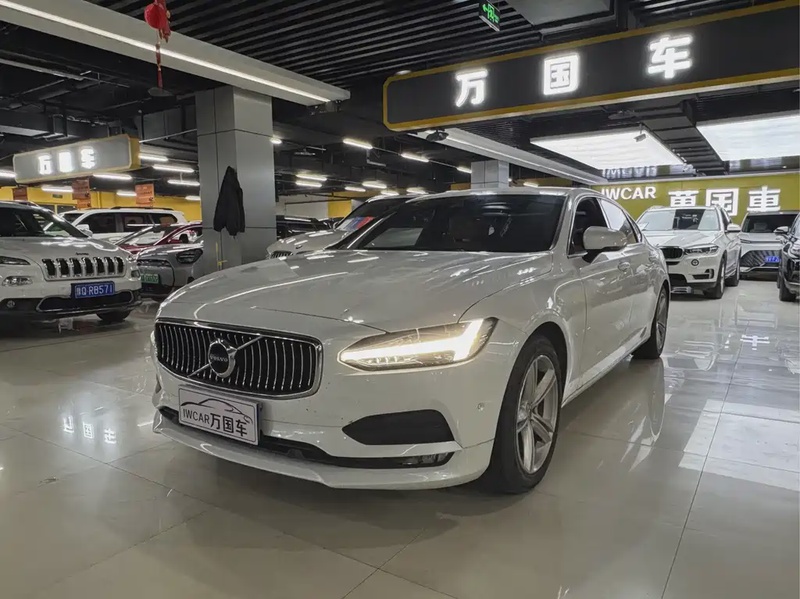 Volvo S90