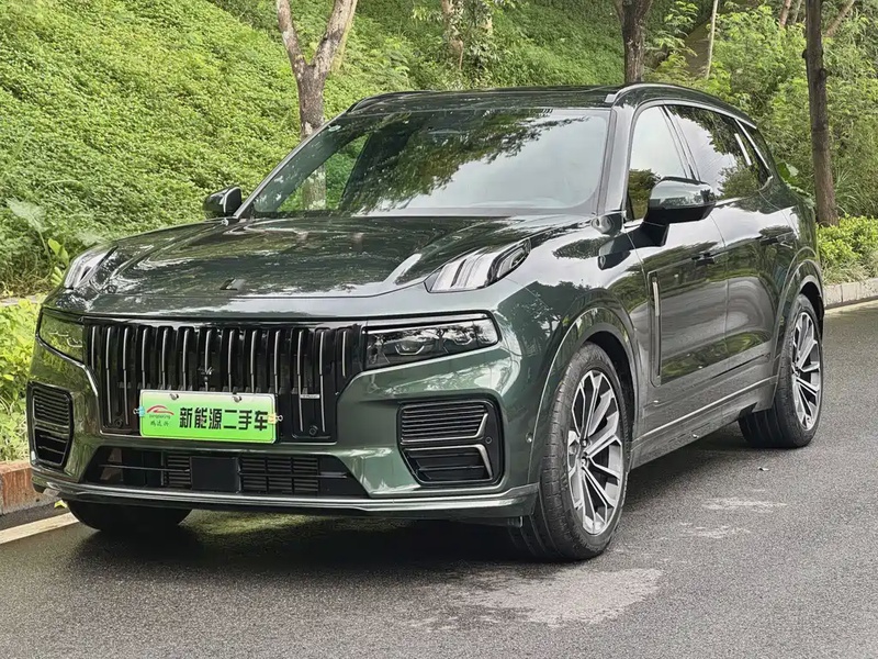 Lynk & Co 09