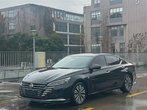 Nissan Teana 2024