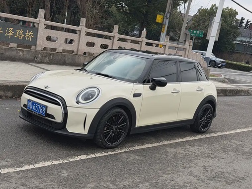 MINI Other 2021