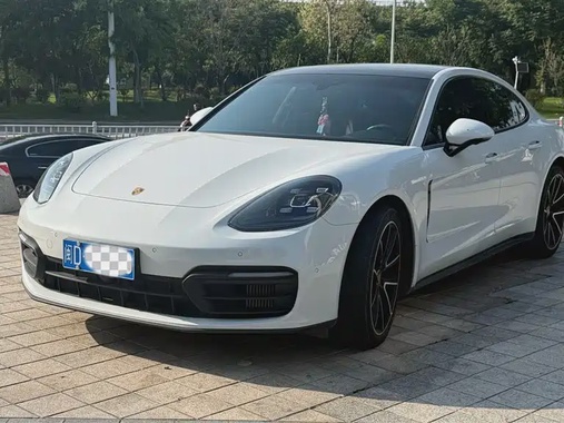 Porsche Panamera 2021