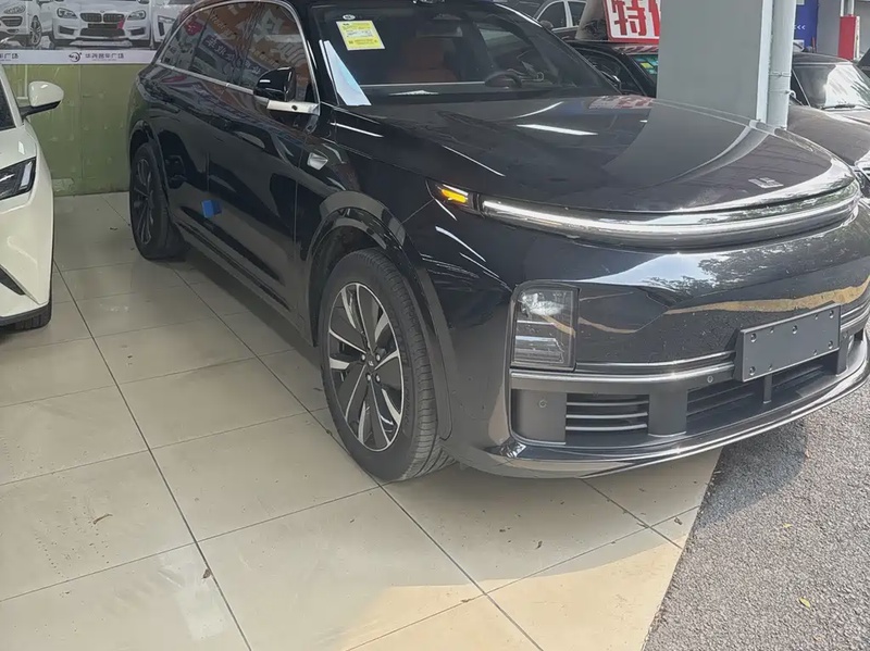 Li Auto L7