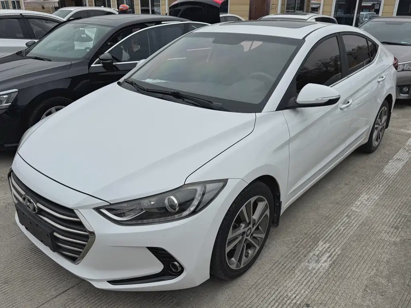 Hyundai Elantra
