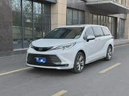 Toyota Sienna 2025