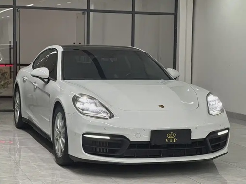 Porsche Panamera 2022