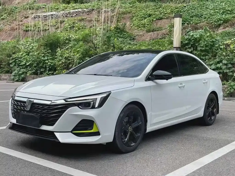 Roewe i6