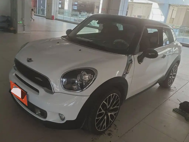 MINI Paceman