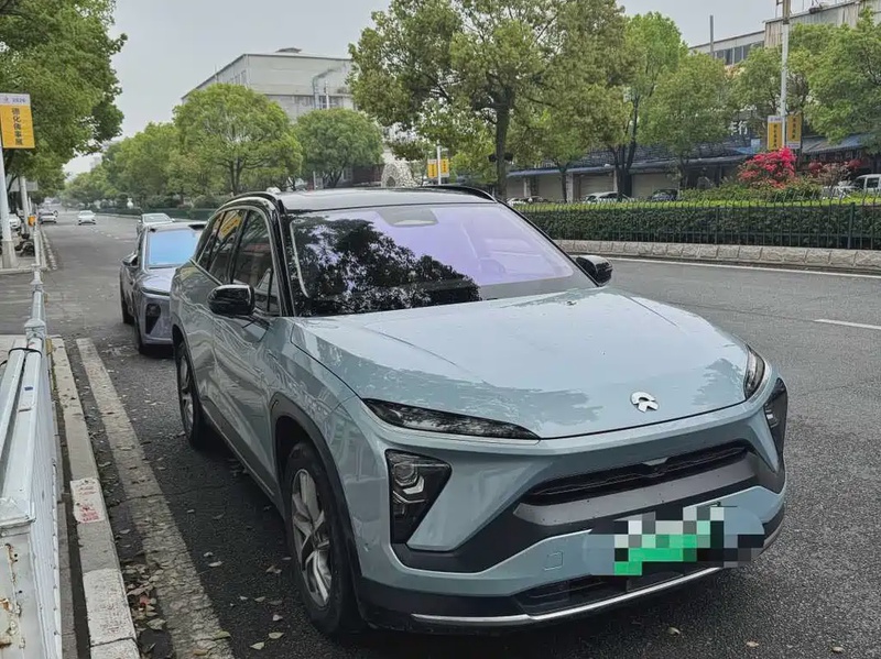 NIO ES6