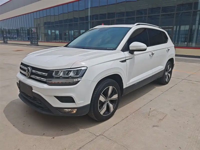 Volkswagen Tharu
