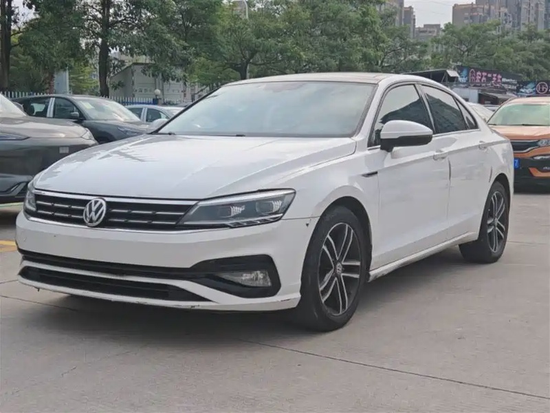 Volkswagen Lamando