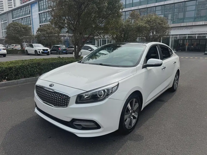 Kia K4