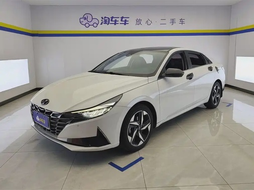 Hyundai Elantra 2022