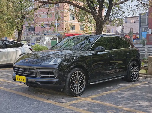 Porsche Cayenne 2022